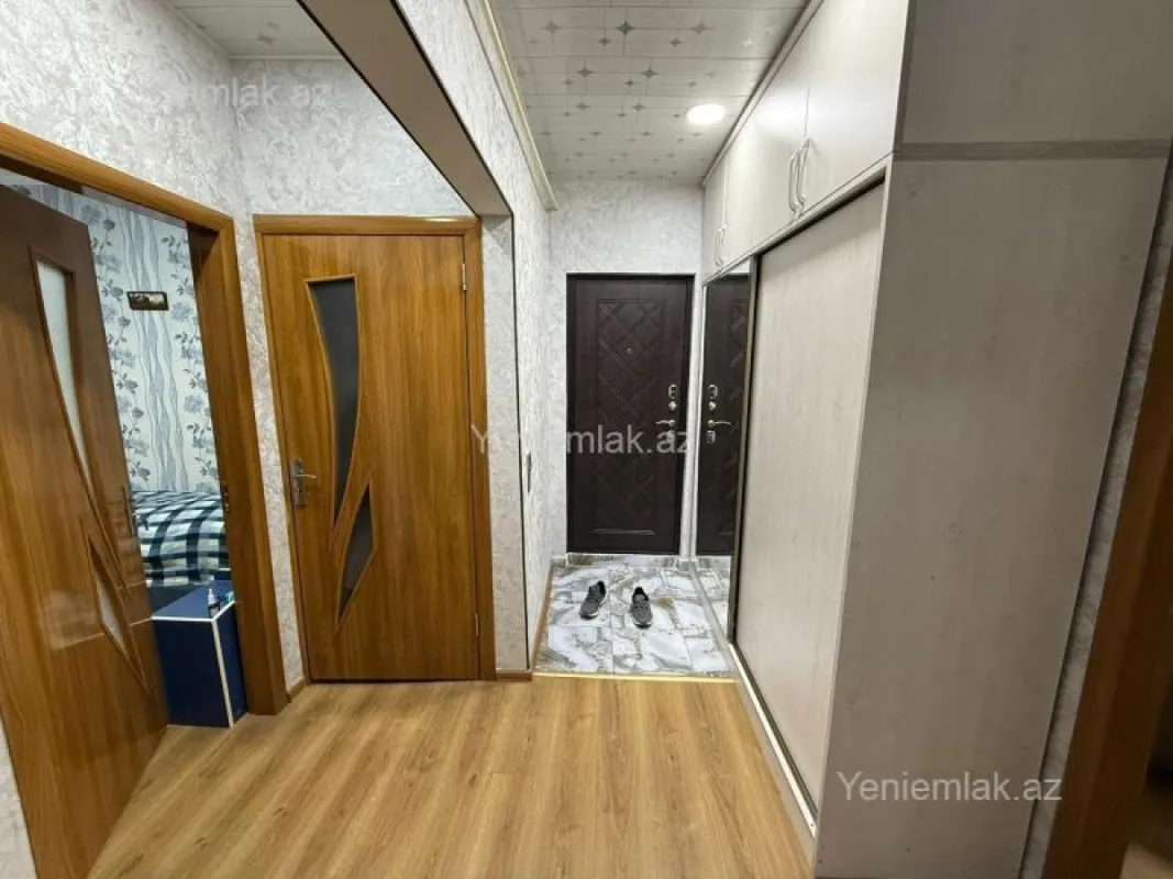 Satılır 3 otaqlı köhnə tikili 75 m²