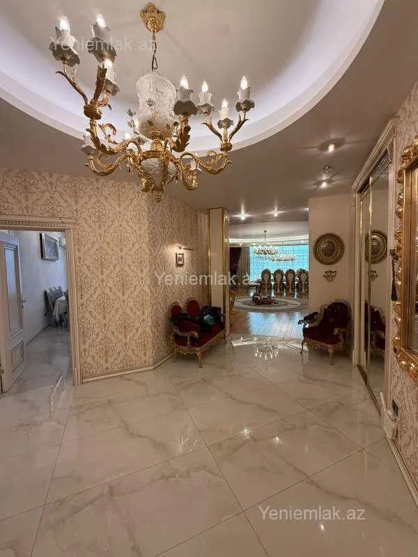 Satılır 4 otaqlı yeni tikili 234 m²