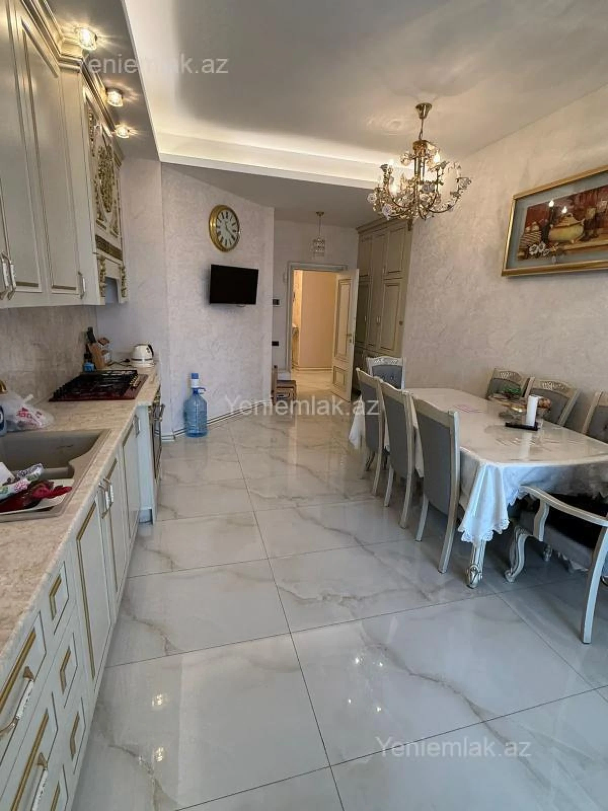 Satılır 4 otaqlı yeni tikili 234 m²