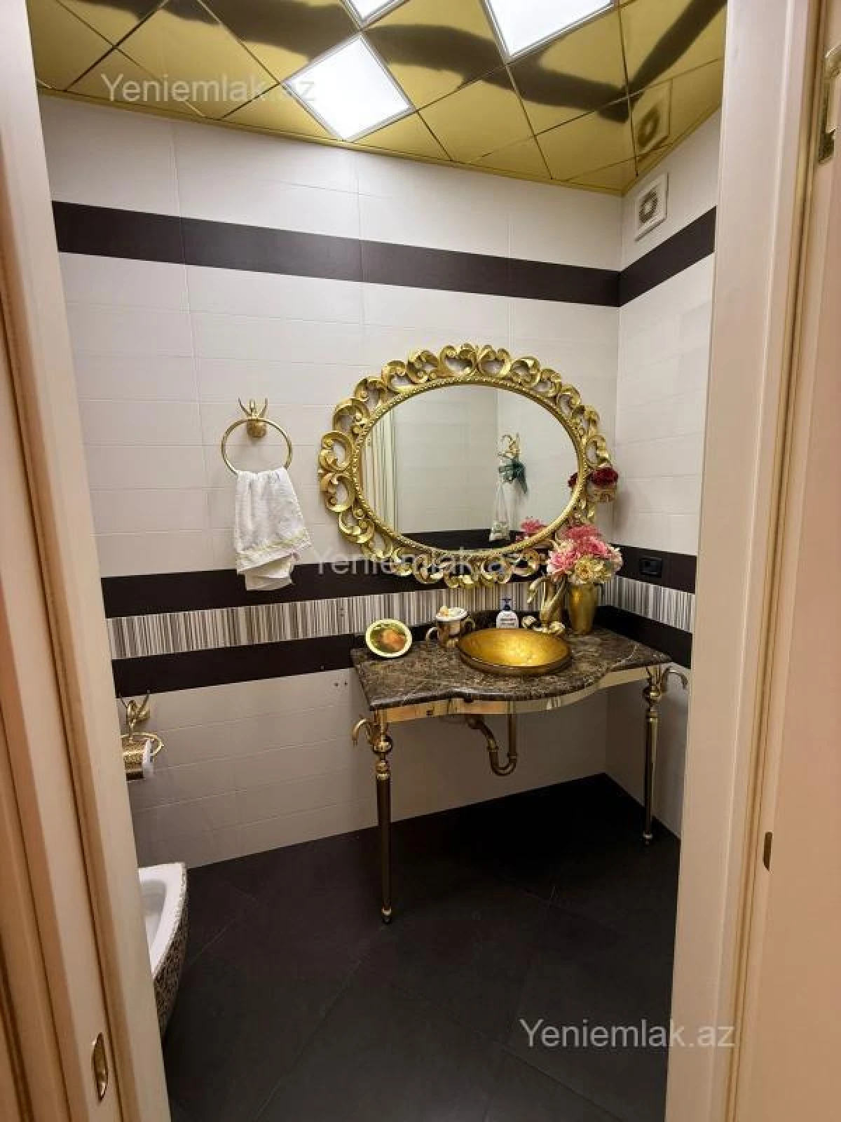 Satılır 4 otaqlı yeni tikili 234 m²