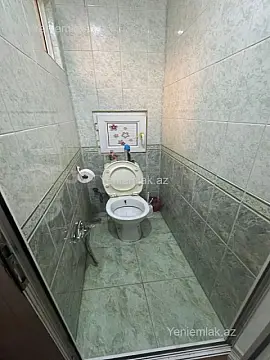 Satılır 3 otaqlı köhnə tikili 100 m²