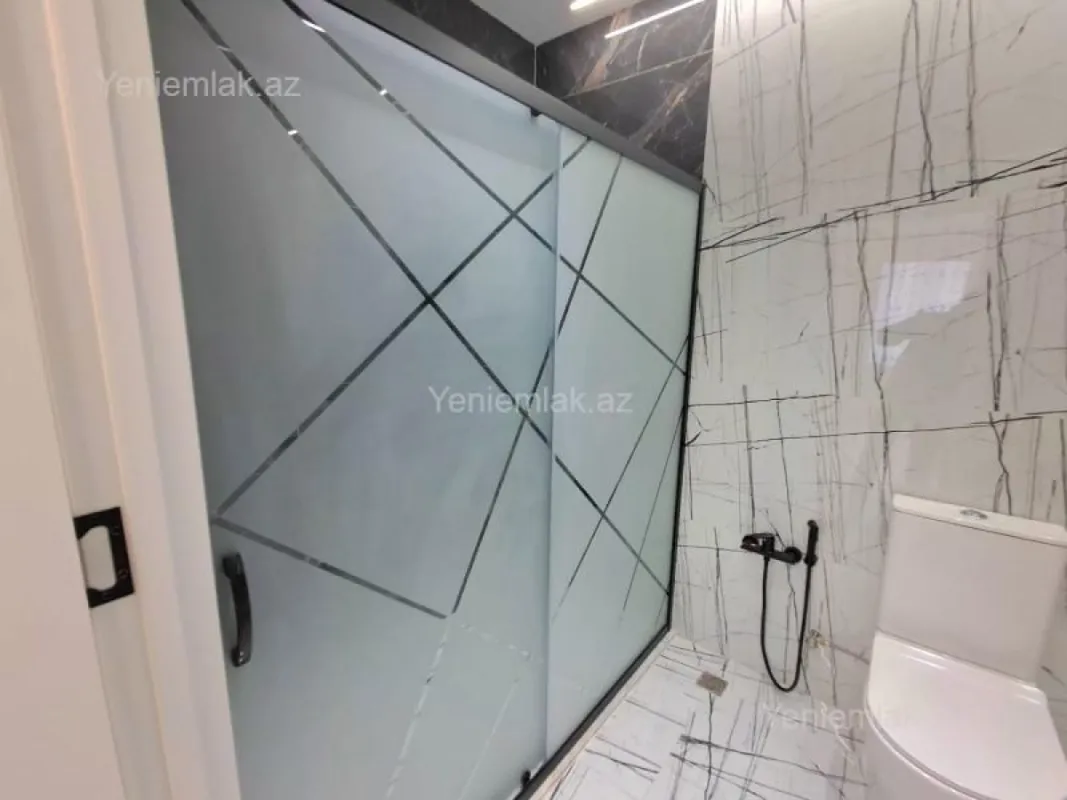 Satılır 3 otaqlı yeni tikili 74 m²