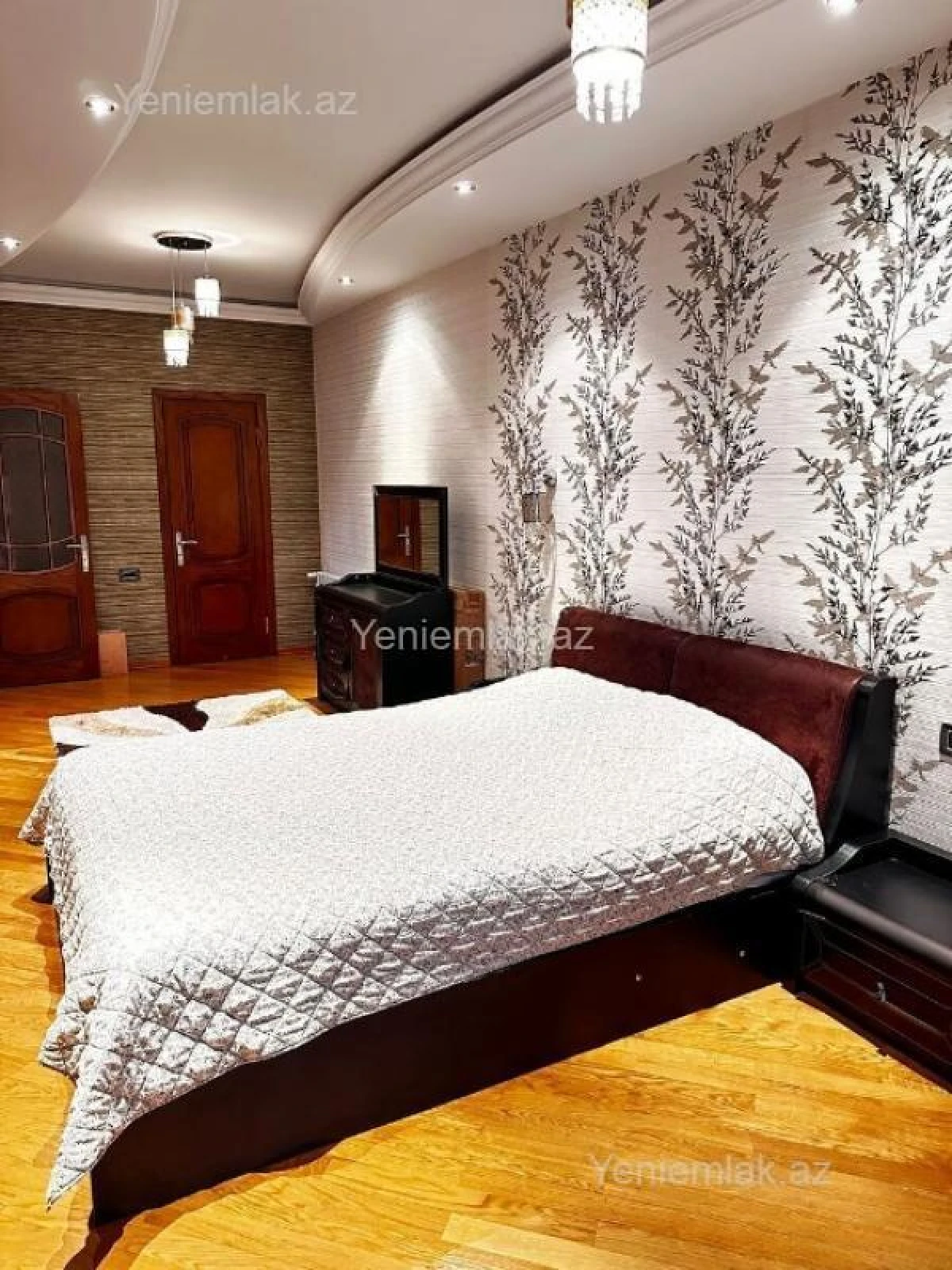 Satılır 3 otaqlı yeni tikili 141 m²