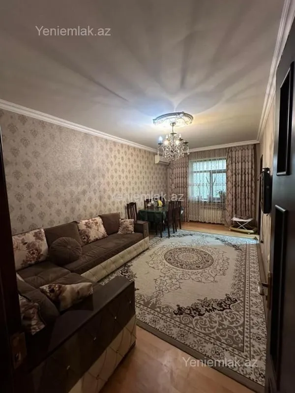 Satılır 3 otaqlı köhnə tikili 70 m²