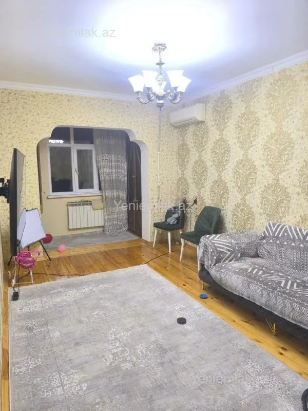 Satılır 3 otaqlı köhnə tikili 85 m²