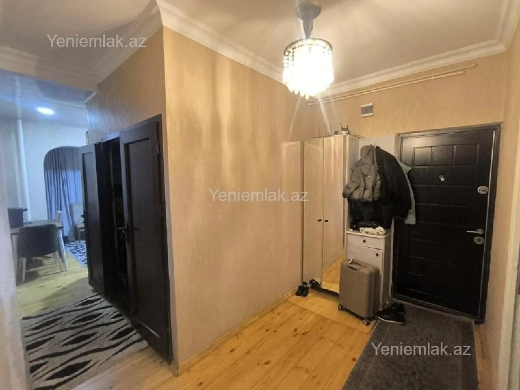 Satılır 3 otaqlı köhnə tikili 85 m²
