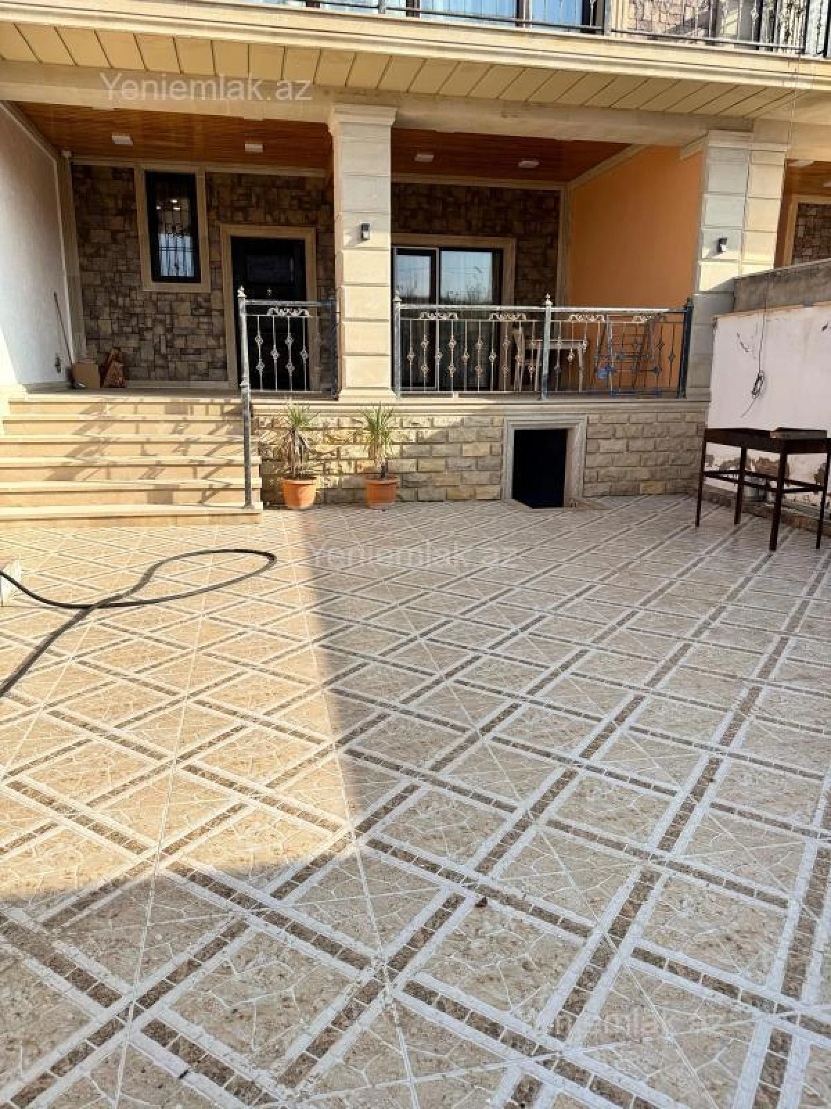Satılır 3 otaqlı həyət evi 130 m²