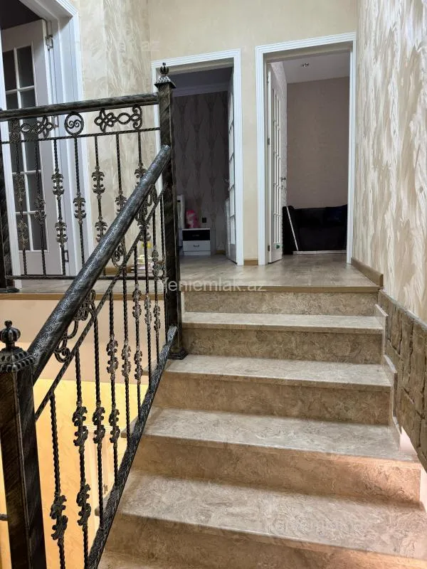 Satılır 3 otaqlı həyət evi 130 m²