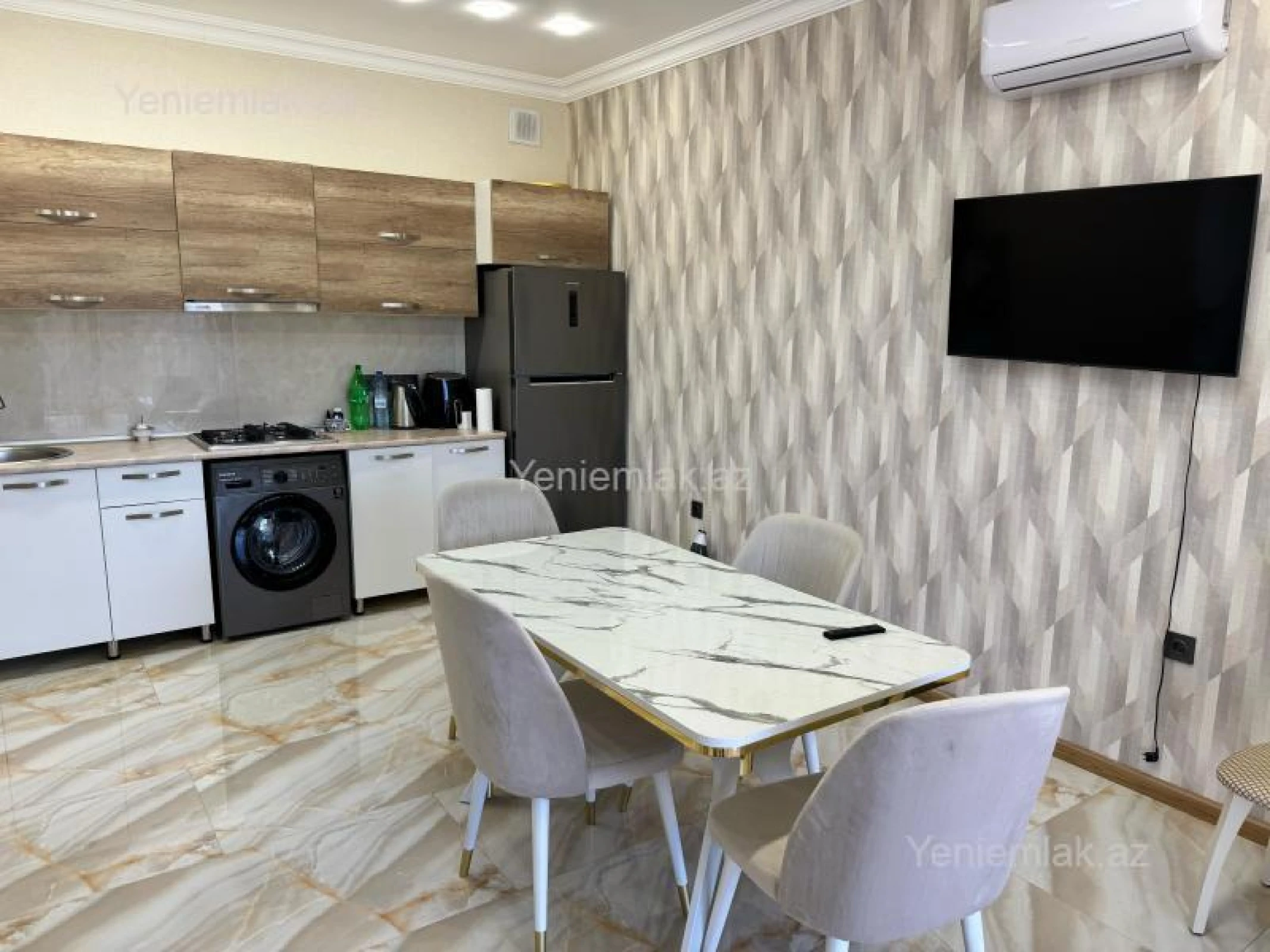 Satılır 3 otaqlı həyət evi 130 m²