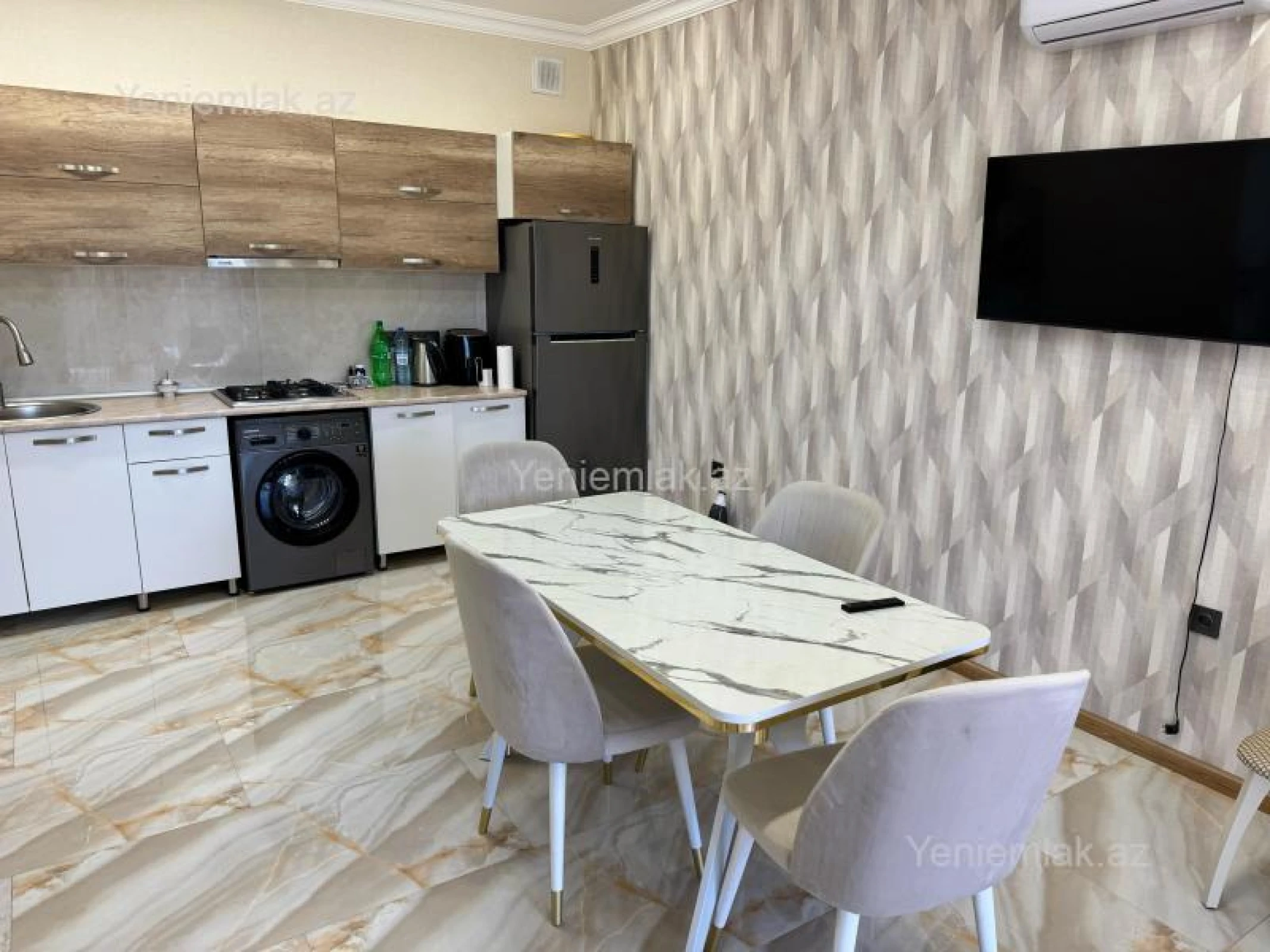 Satılır 3 otaqlı həyət evi 130 m²