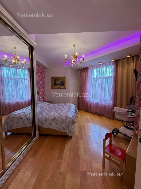 Satılır 3 otaqlı yeni tikili 98 m²