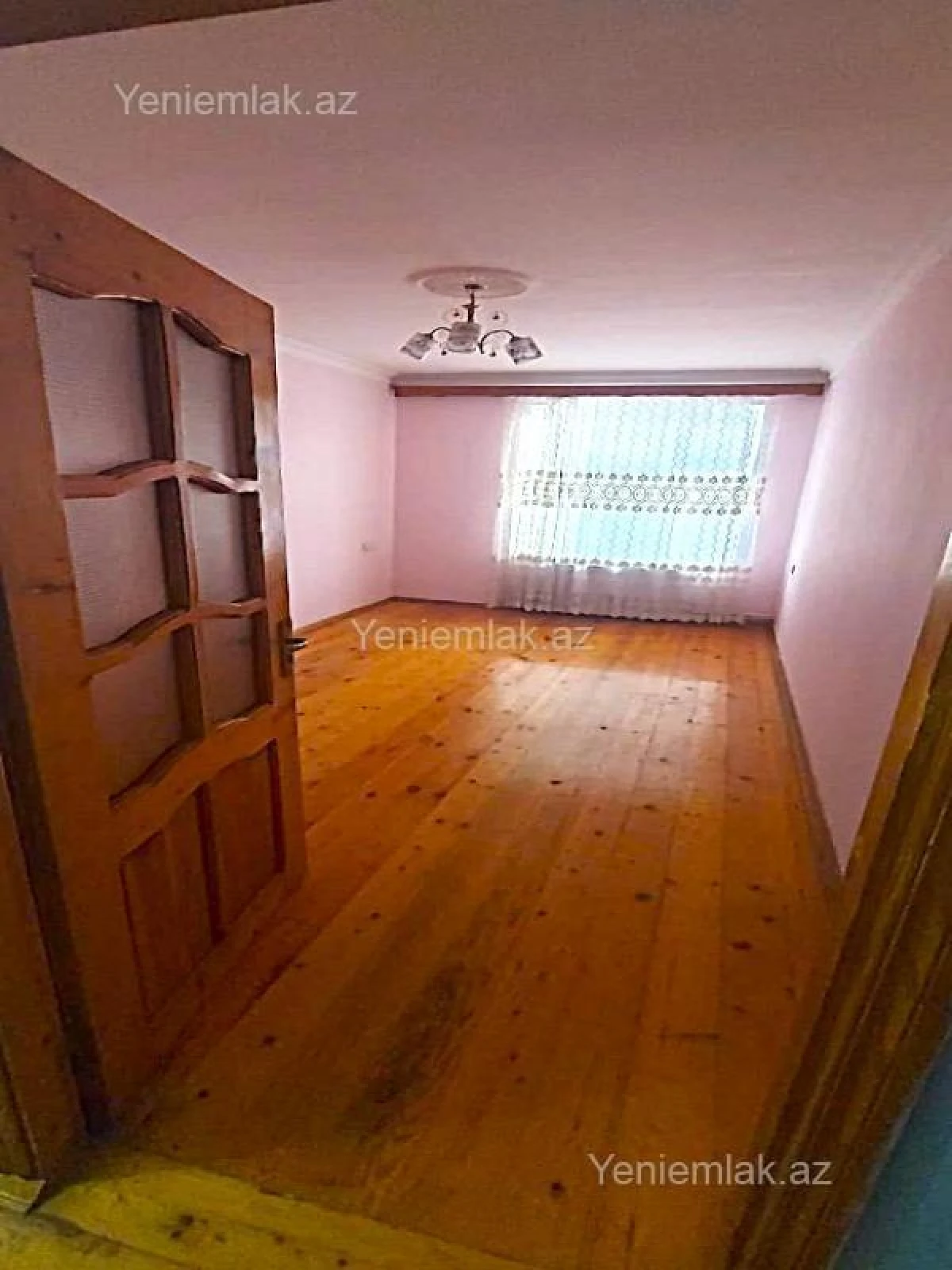 Satılır 3 otaqlı köhnə tikili 110 m²