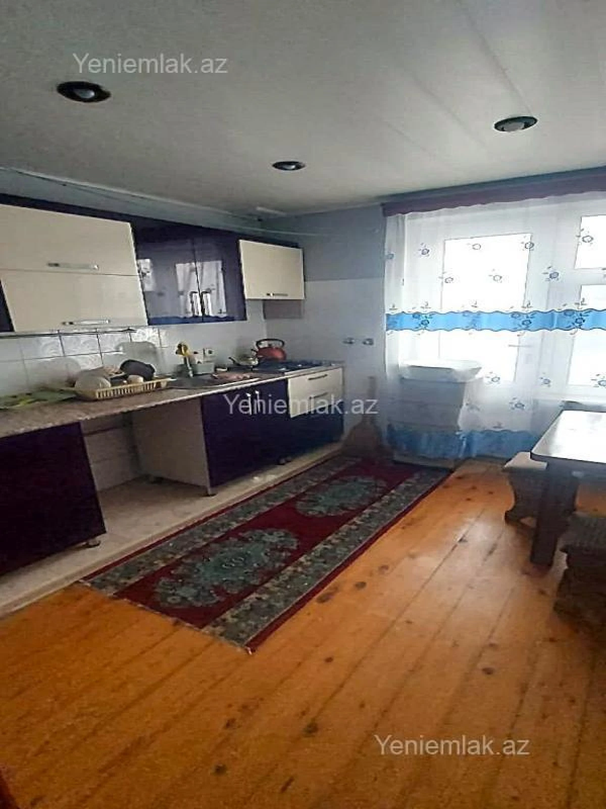 Satılır 3 otaqlı köhnə tikili 110 m²