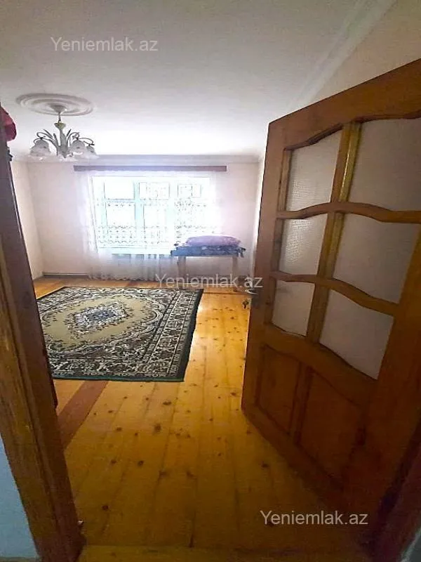 Satılır 3 otaqlı köhnə tikili 110 m²