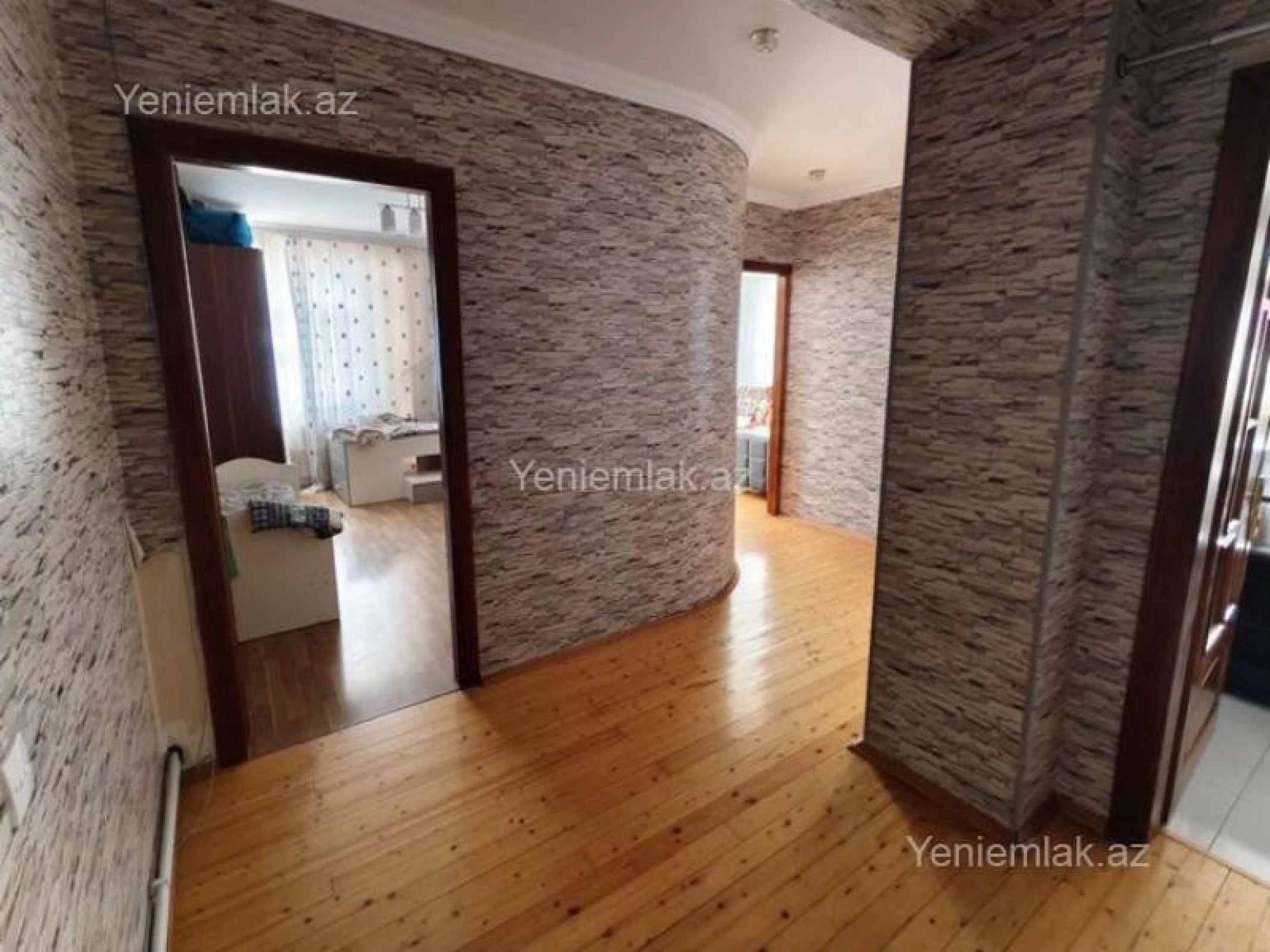 Satılır 3 otaqlı yeni tikili 83 m²