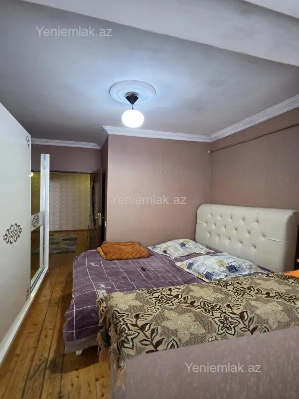 Satılır 2 otaqlı köhnə tikili 44 m²