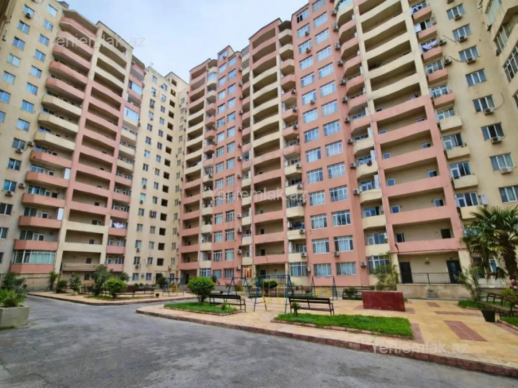 Satılır 3 otaqlı yeni tikili 85 m²