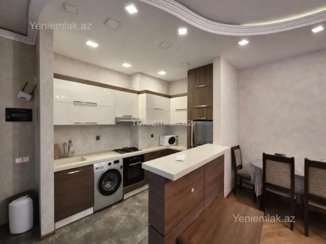 Satılır 3 otaqlı yeni tikili 85 m²