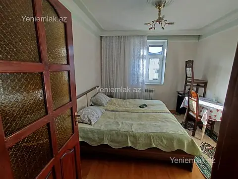 Satılır 3 otaqlı köhnə tikili 68 m²