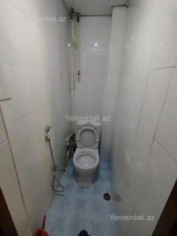 Satılır 3 otaqlı köhnə tikili 68 m²
