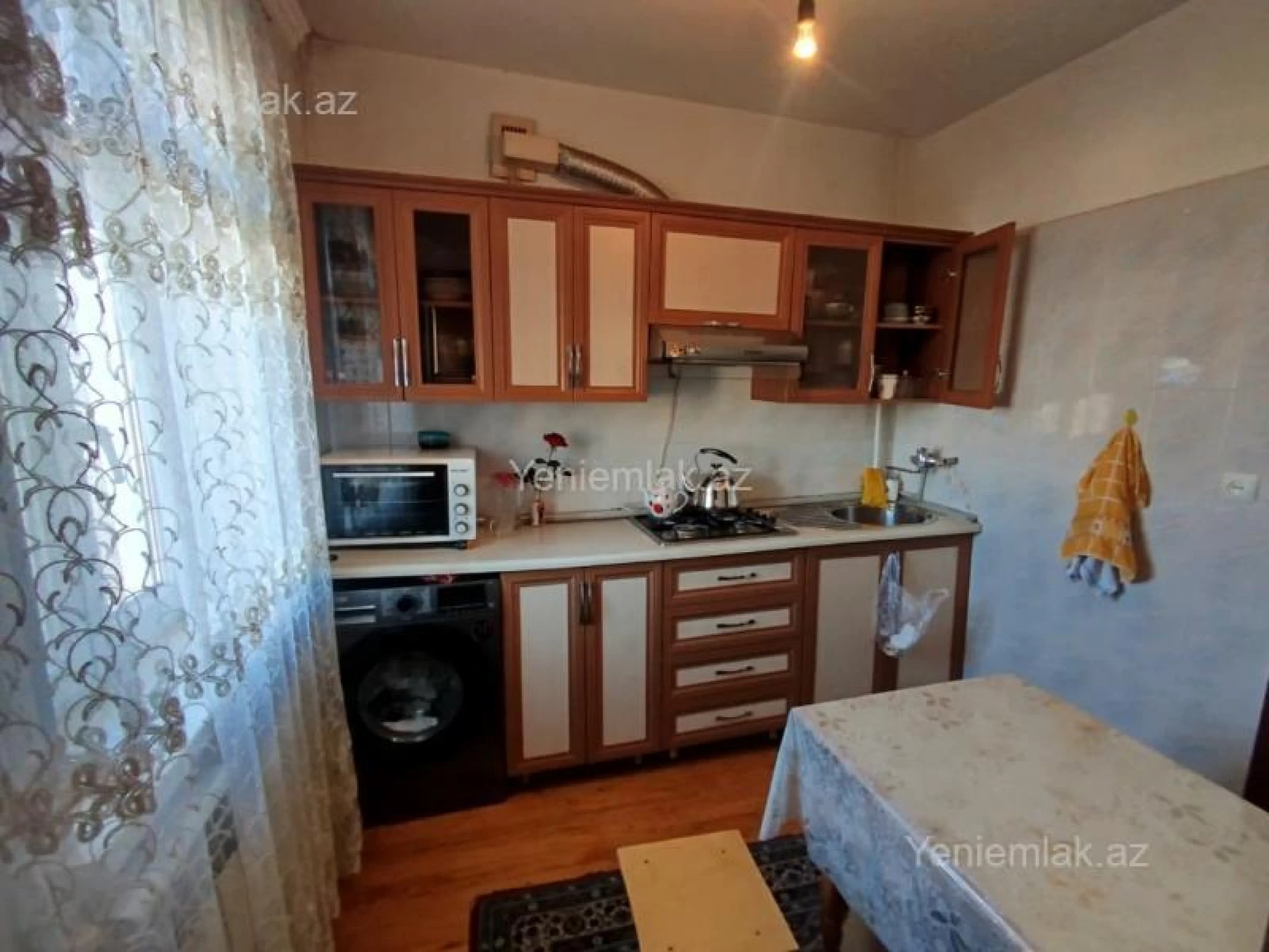 Satılır 3 otaqlı köhnə tikili 68 m²
