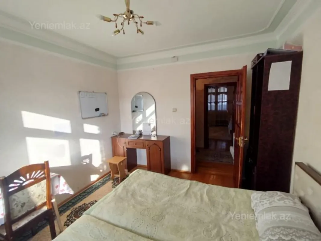 Satılır 3 otaqlı köhnə tikili 68 m²