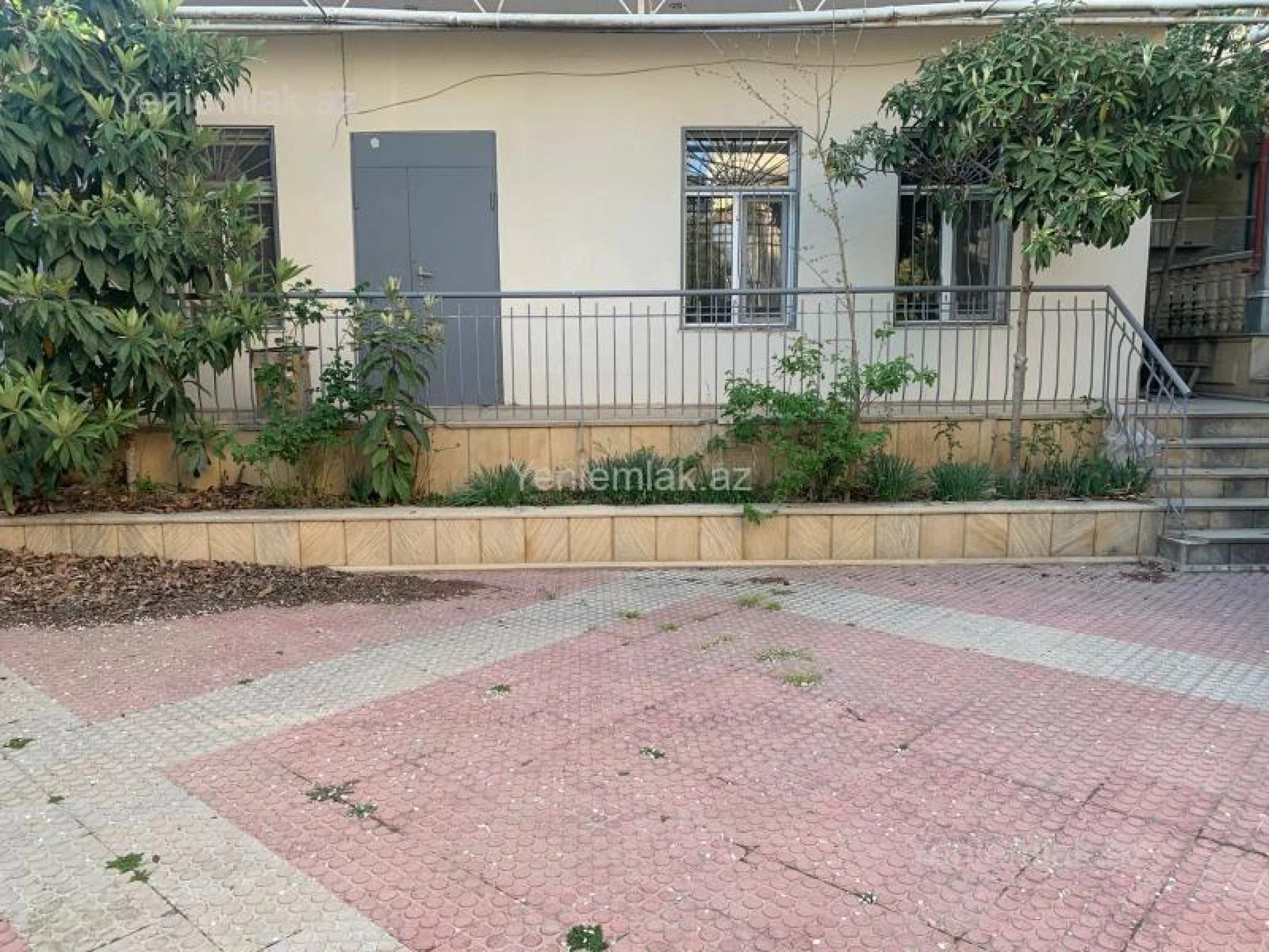 Satılır 7 otaqlı həyət evi 410 m²