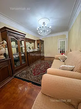 Satılır 4 otaqlı köhnə tikili 110 m²