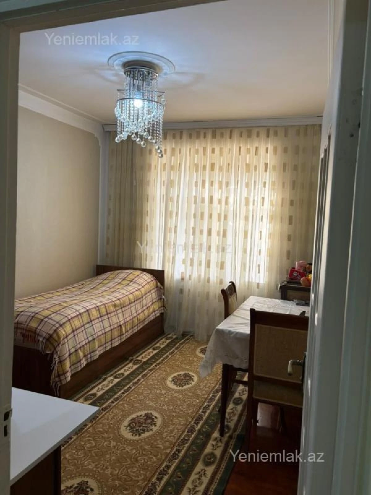 Satılır 4 otaqlı köhnə tikili 110 m²