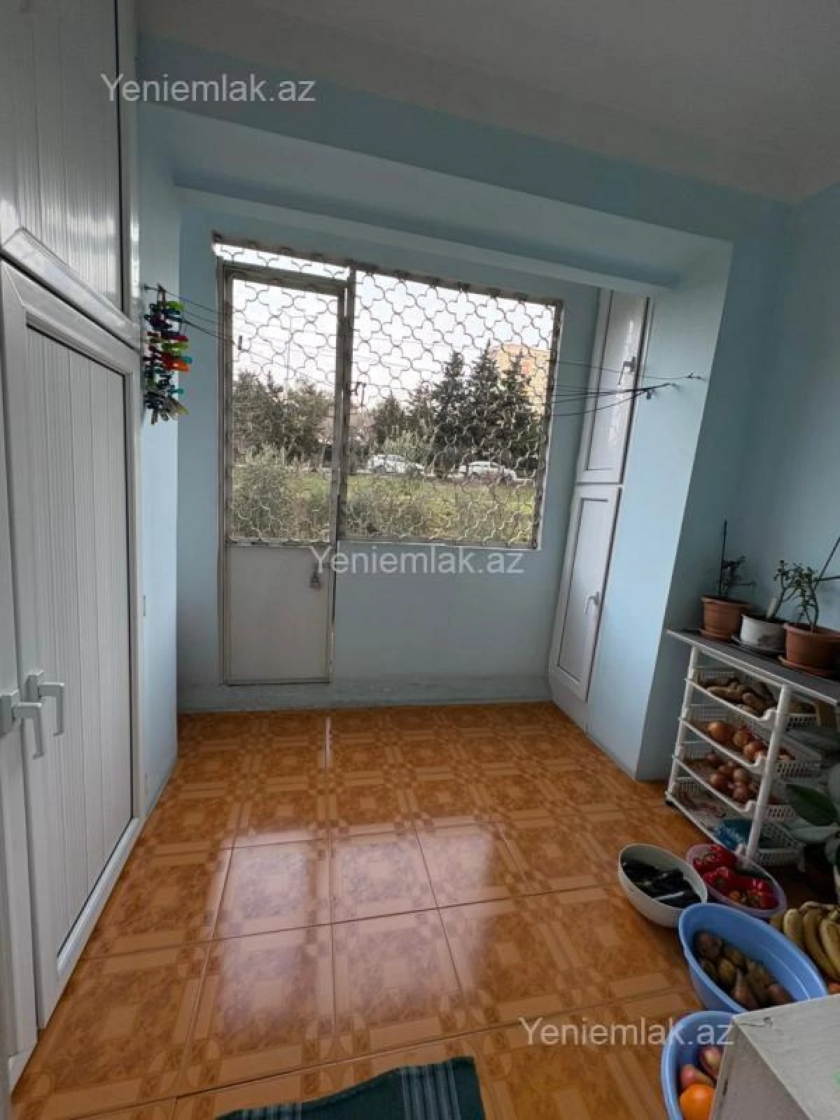 Satılır 4 otaqlı köhnə tikili 110 m²