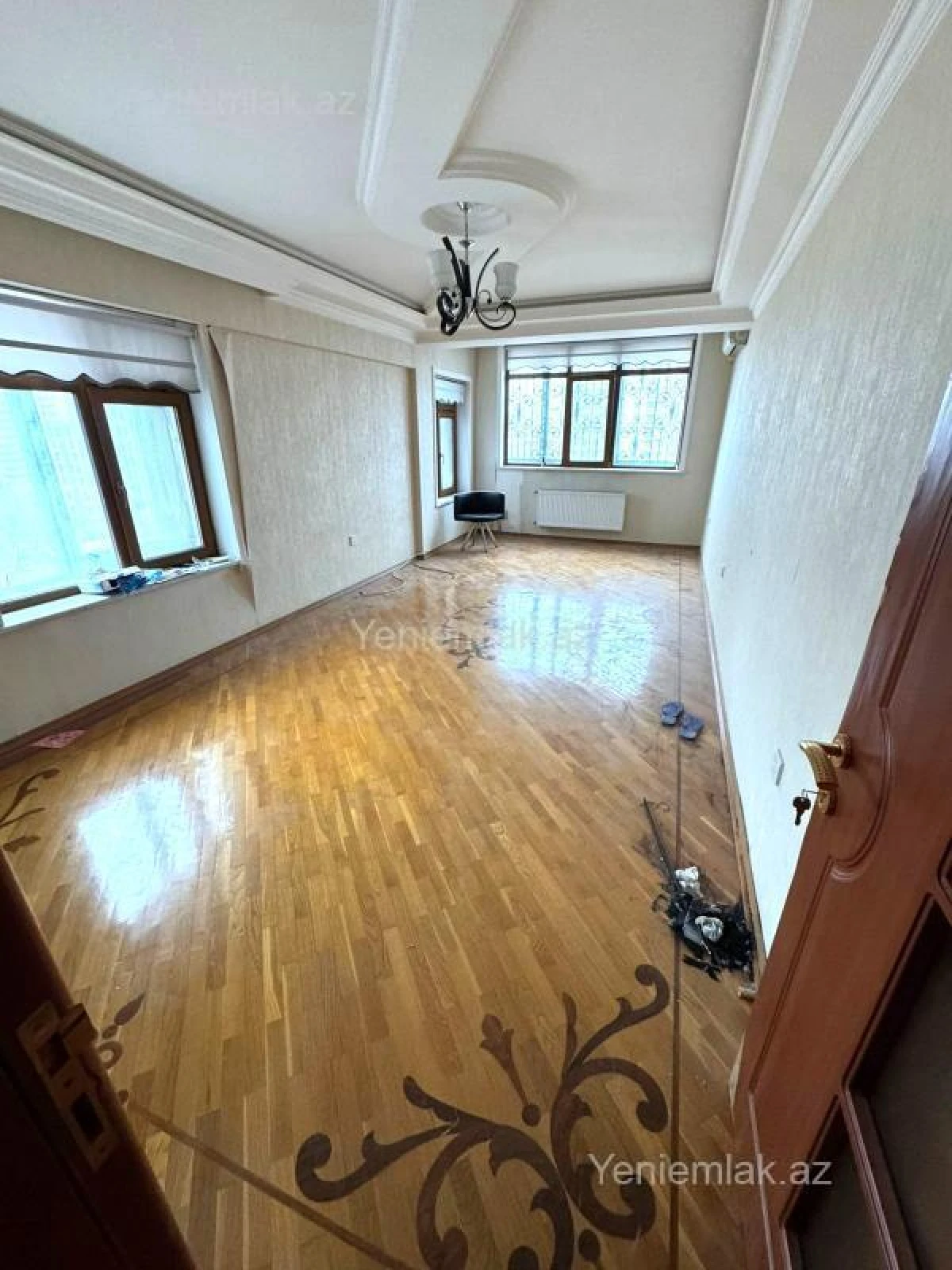 Satılır 2 otaqlı köhnə tikili 75 m²