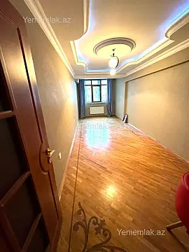 Satılır 2 otaqlı köhnə tikili 75 m²