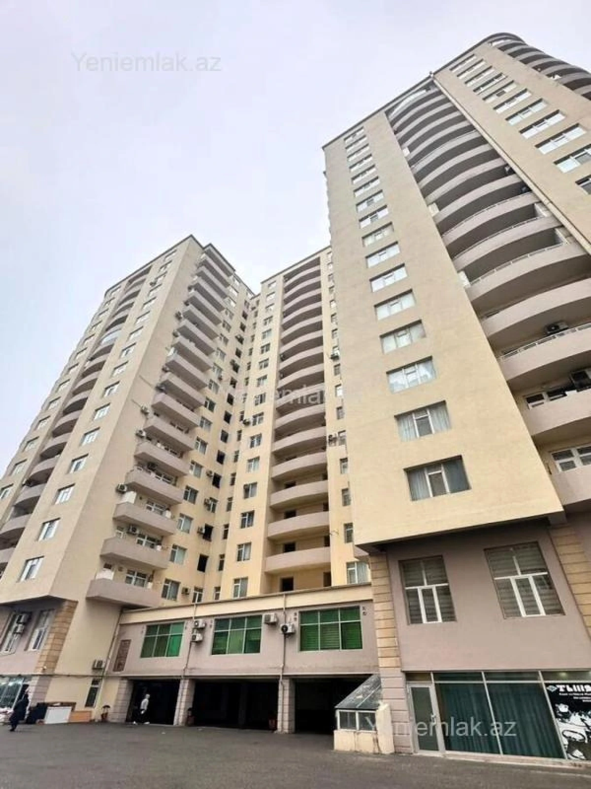 Satılır 4 otaqlı yeni tikili 165 m²