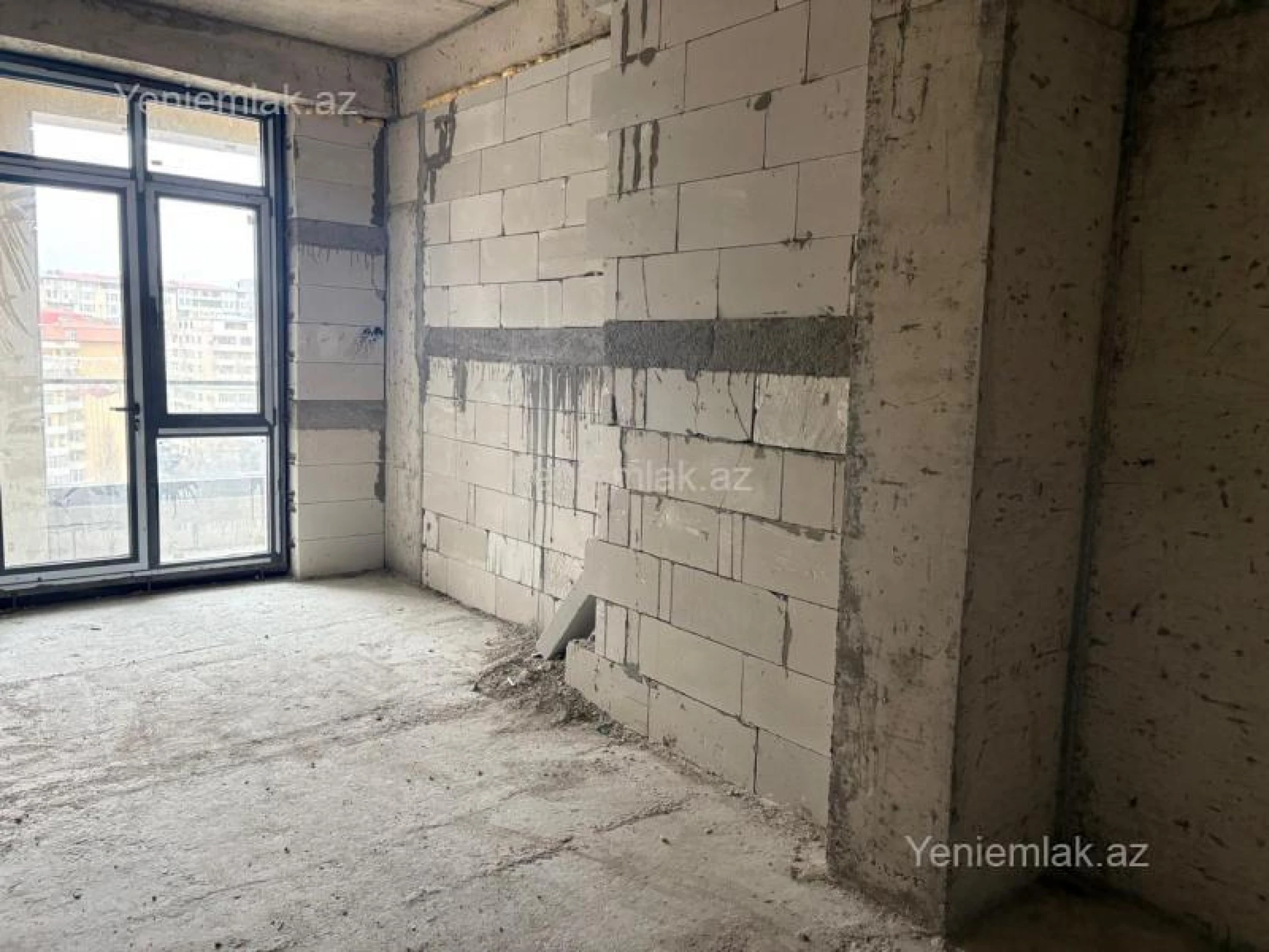 Satılır 1 otaqlı yeni tikili 72 m²