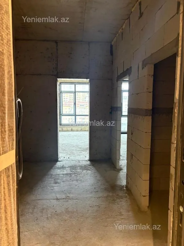 Satılır 1 otaqlı yeni tikili 72 m²