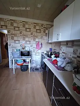 Satılır 2 otaqlı köhnə tikili 60 m²