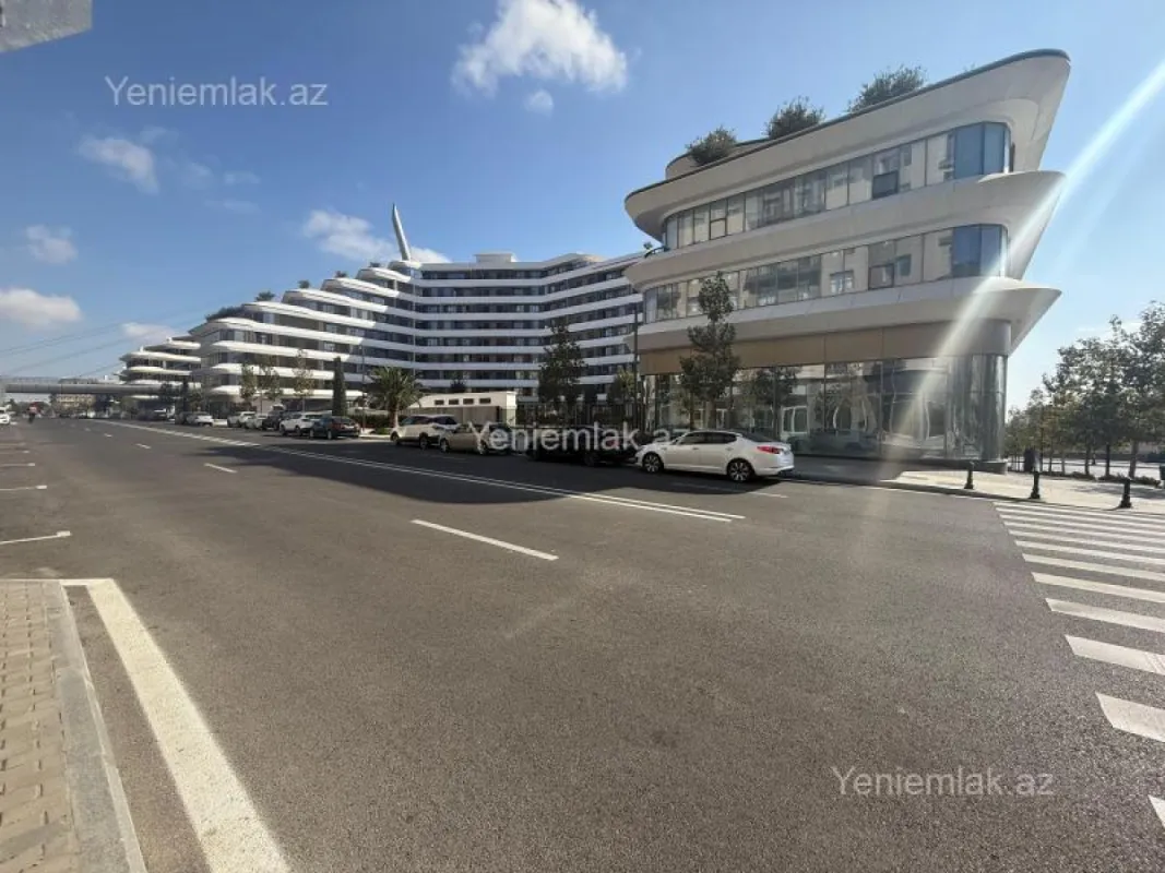 Satılır 3 otaqlı yeni tikili 140 m²