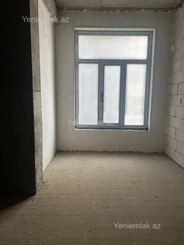 Satılır 3 otaqlı yeni tikili 120 m²