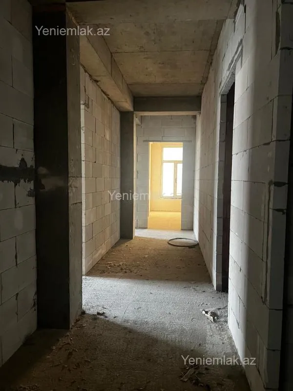Satılır 3 otaqlı yeni tikili 120 m²
