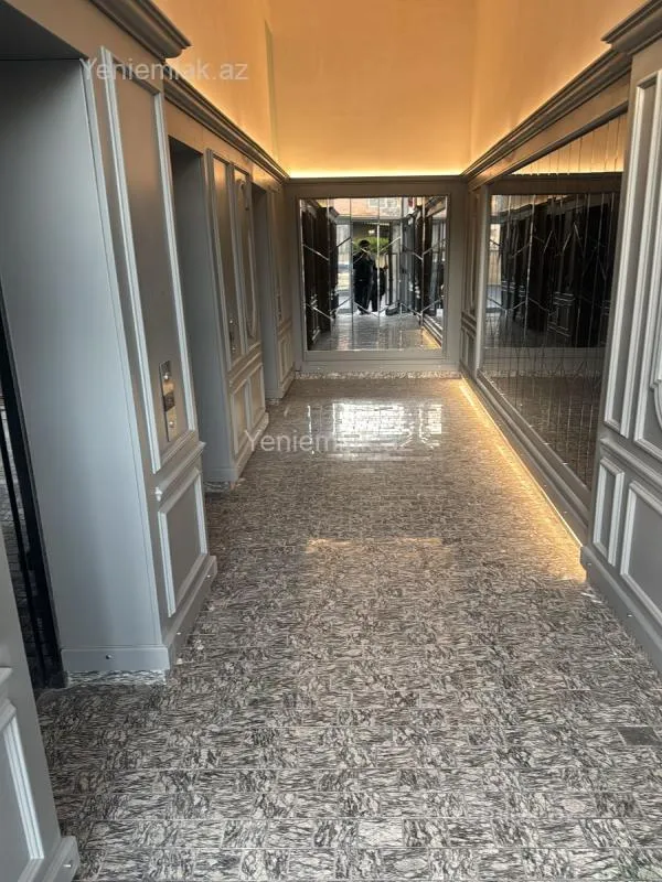Satılır 3 otaqlı yeni tikili 120 m²