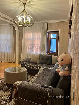 Satılır 4 otaqlı köhnə tikili 125 m²