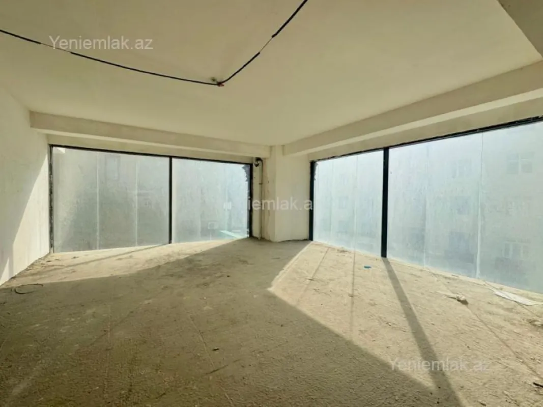 Satılır 16 otaqlı obyekt 740 m²