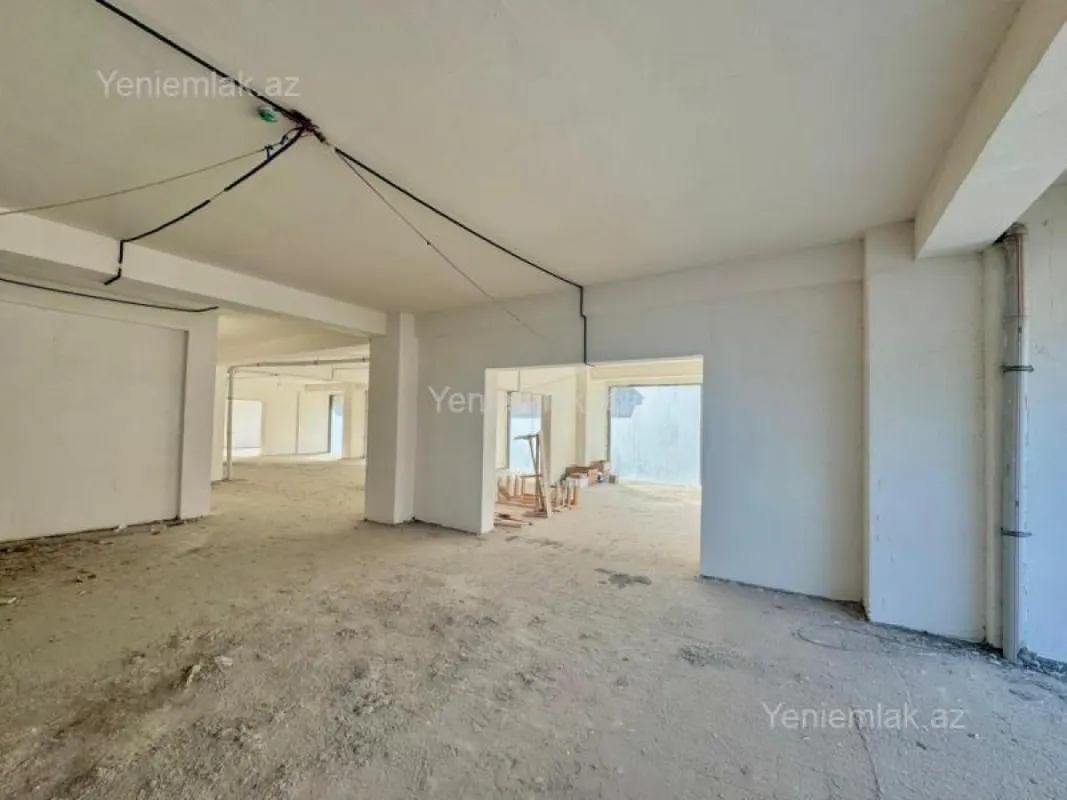 Satılır 16 otaqlı obyekt 740 m²