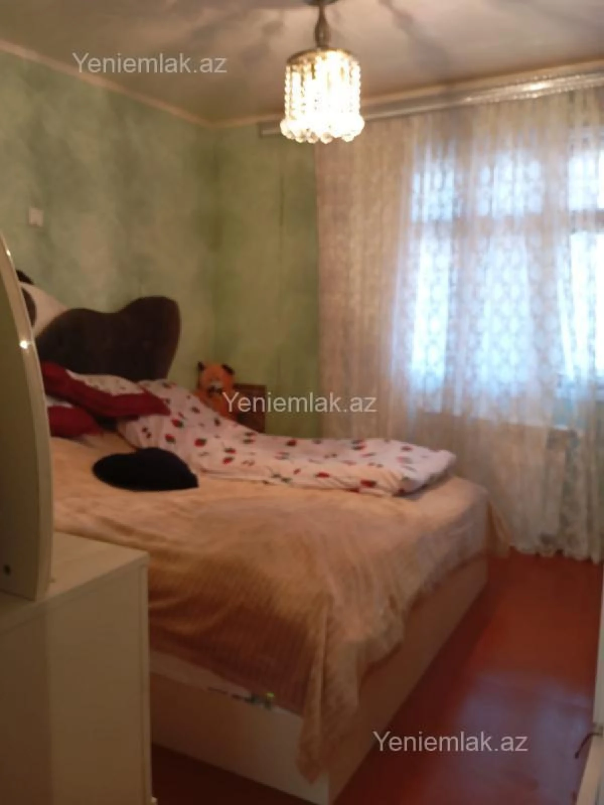 Satılır 2 otaqlı köhnə tikili 65 m²