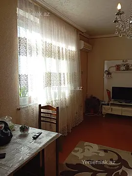 Satılır 2 otaqlı köhnə tikili 65 m²