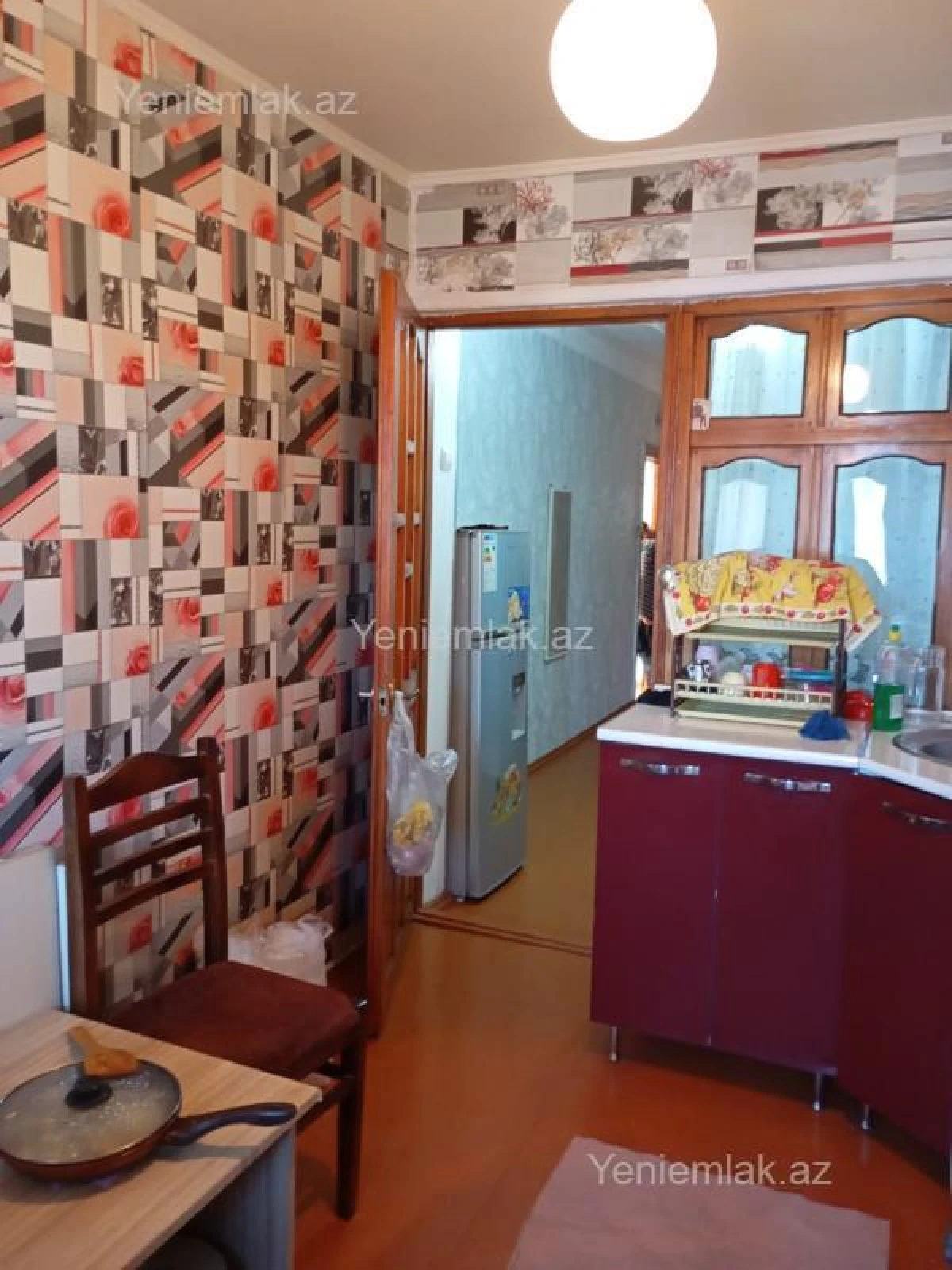 Satılır 2 otaqlı köhnə tikili 65 m²