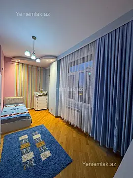 Satılır 3 otaqlı yeni tikili 115 m²