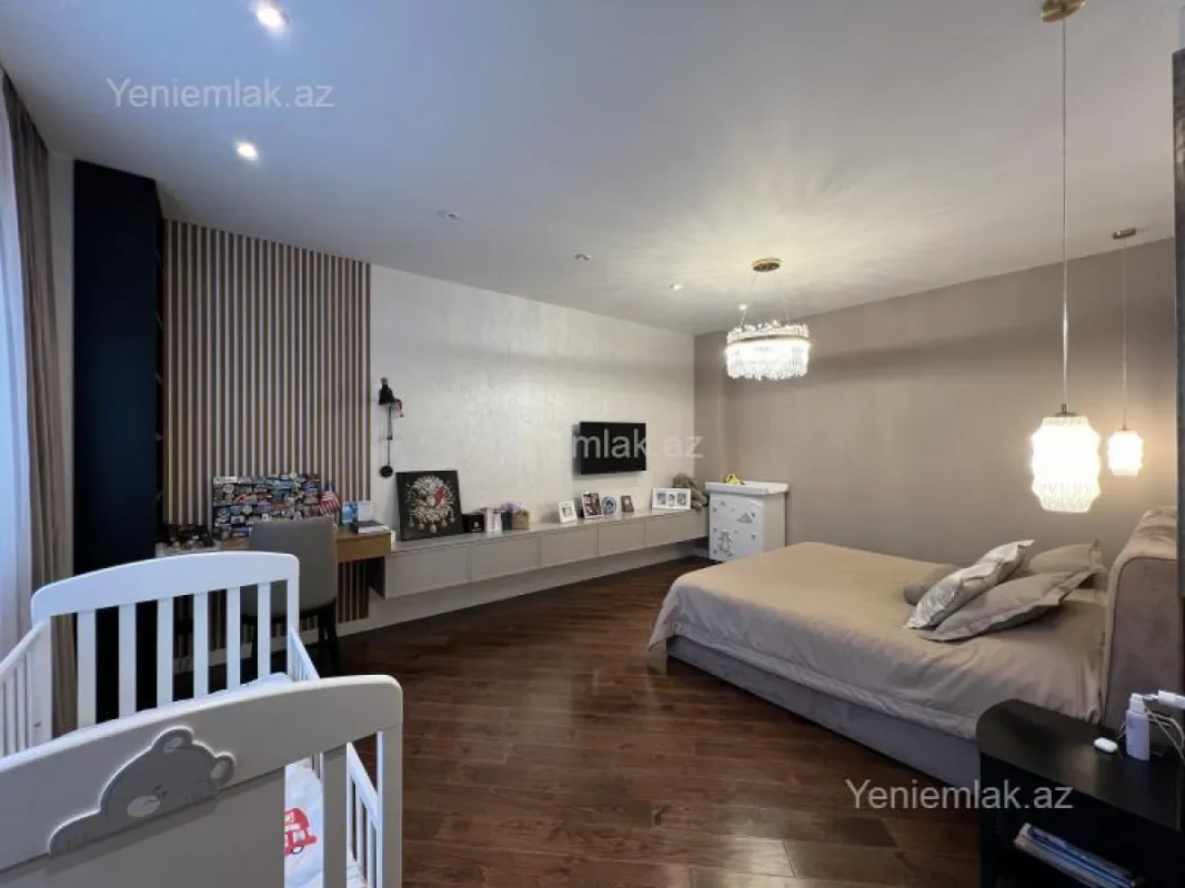 Satılır 4 otaqlı yeni tikili 205 m²