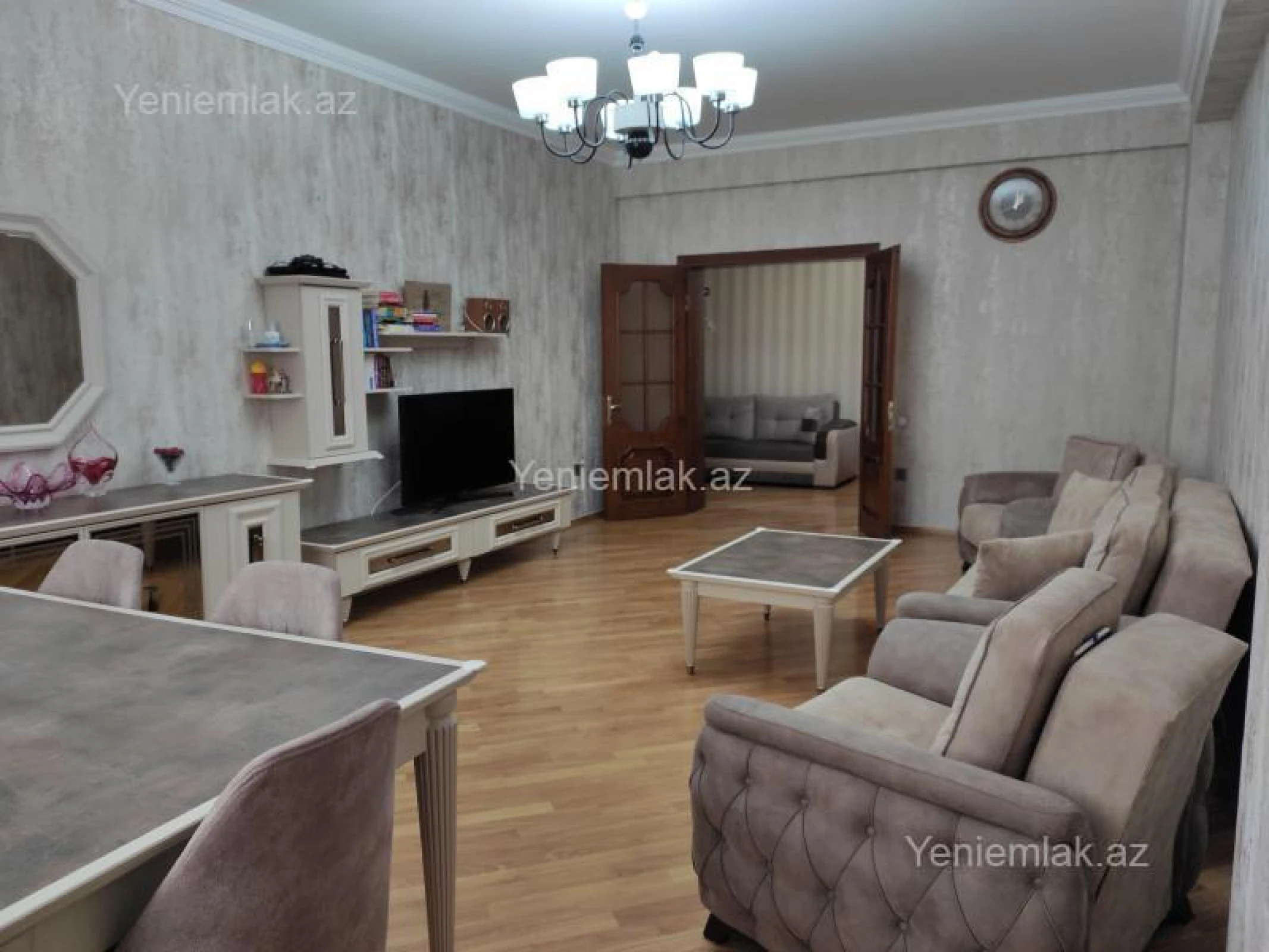 Satılır 3 otaqlı yeni tikili 120 m²