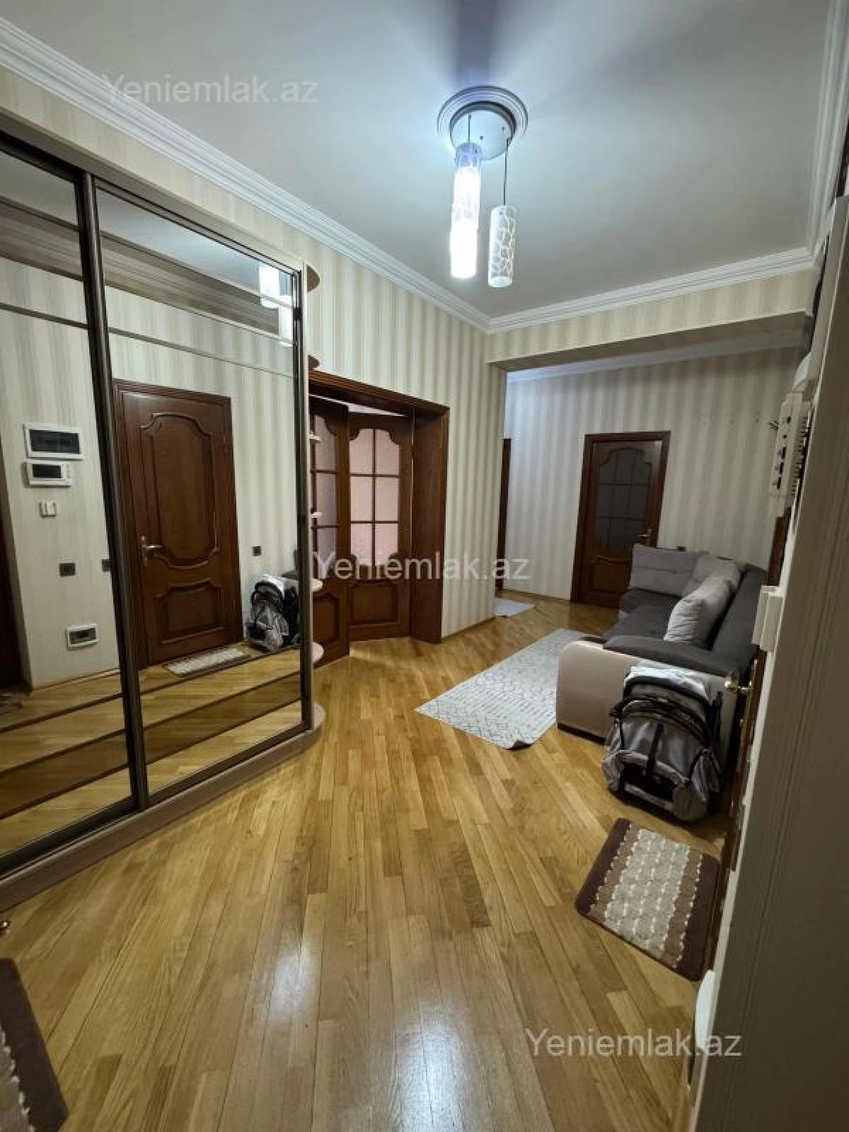 Satılır 3 otaqlı yeni tikili 120 m²